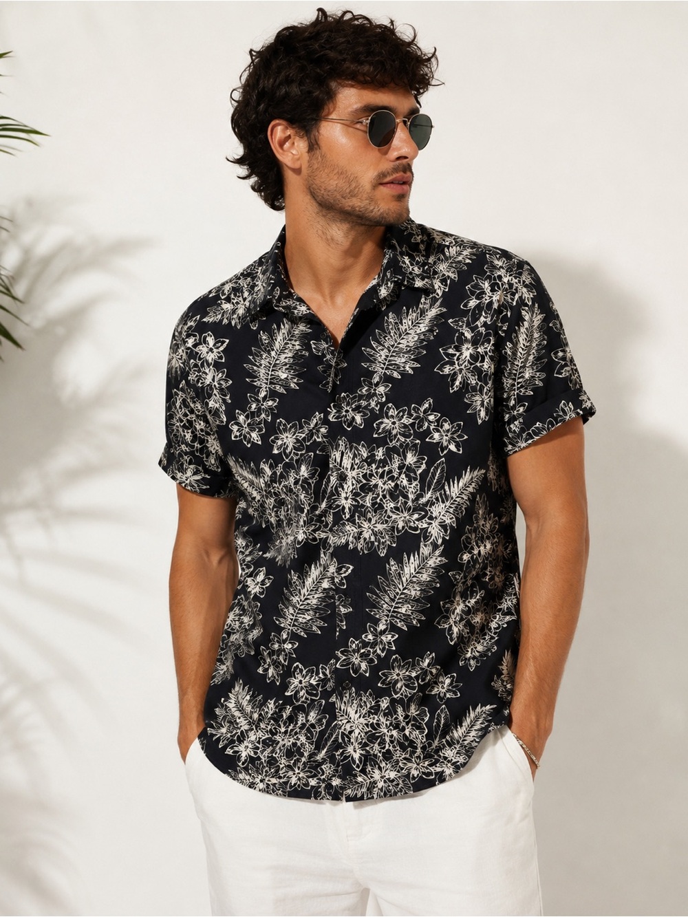 Scotch & Soda Black Floral Short Sleeve Button-Down Mens Shirt Cotton M/L